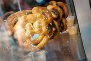 MICKEY PRETZELS