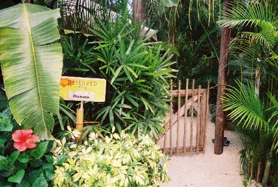 Discovery Cove cabana entrance